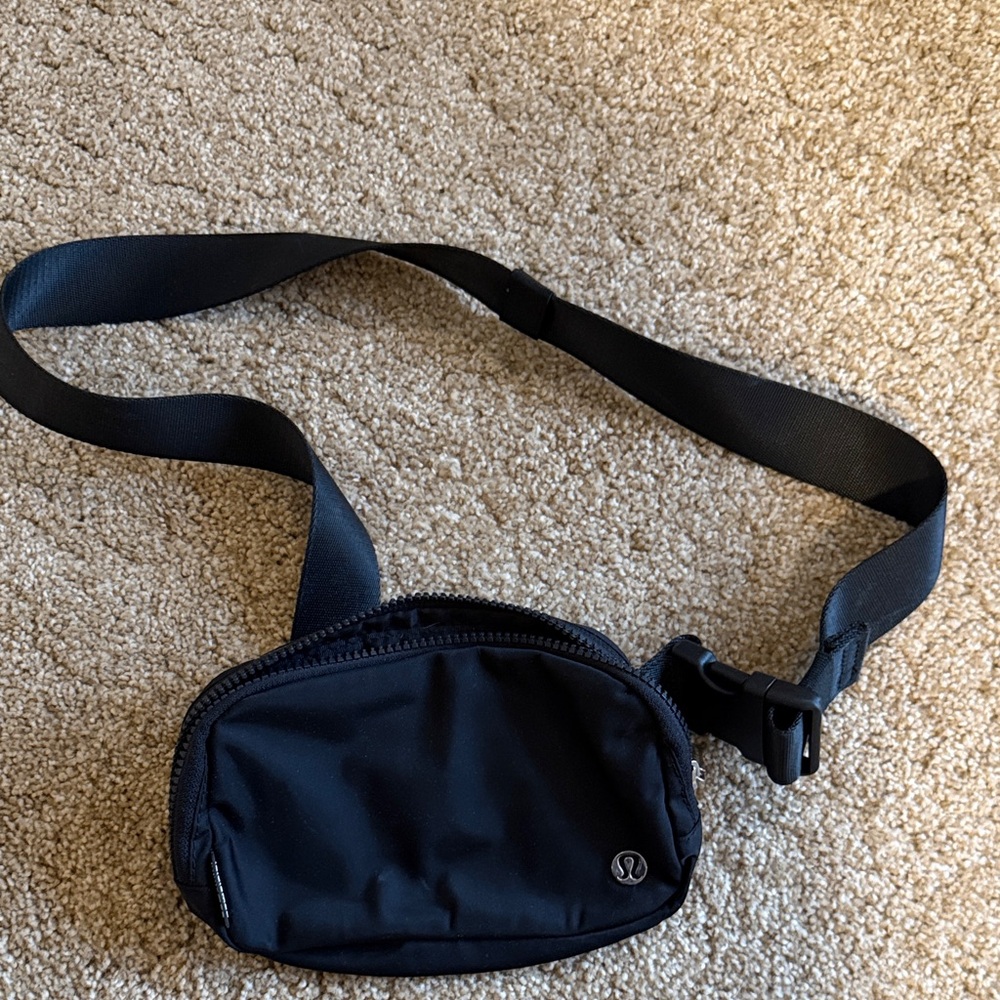 lululemon athletica Black Belt Bag